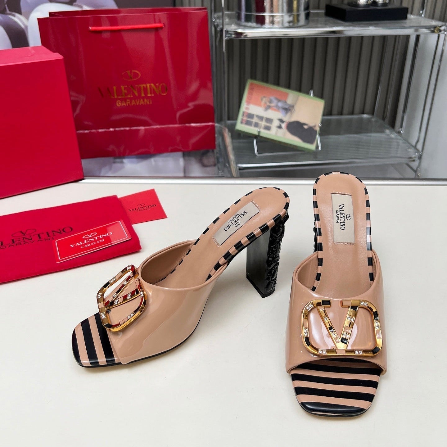 VT Vlogo High-Heeled Sandals 10.5cm Dusty Pink Patent Leather 625762