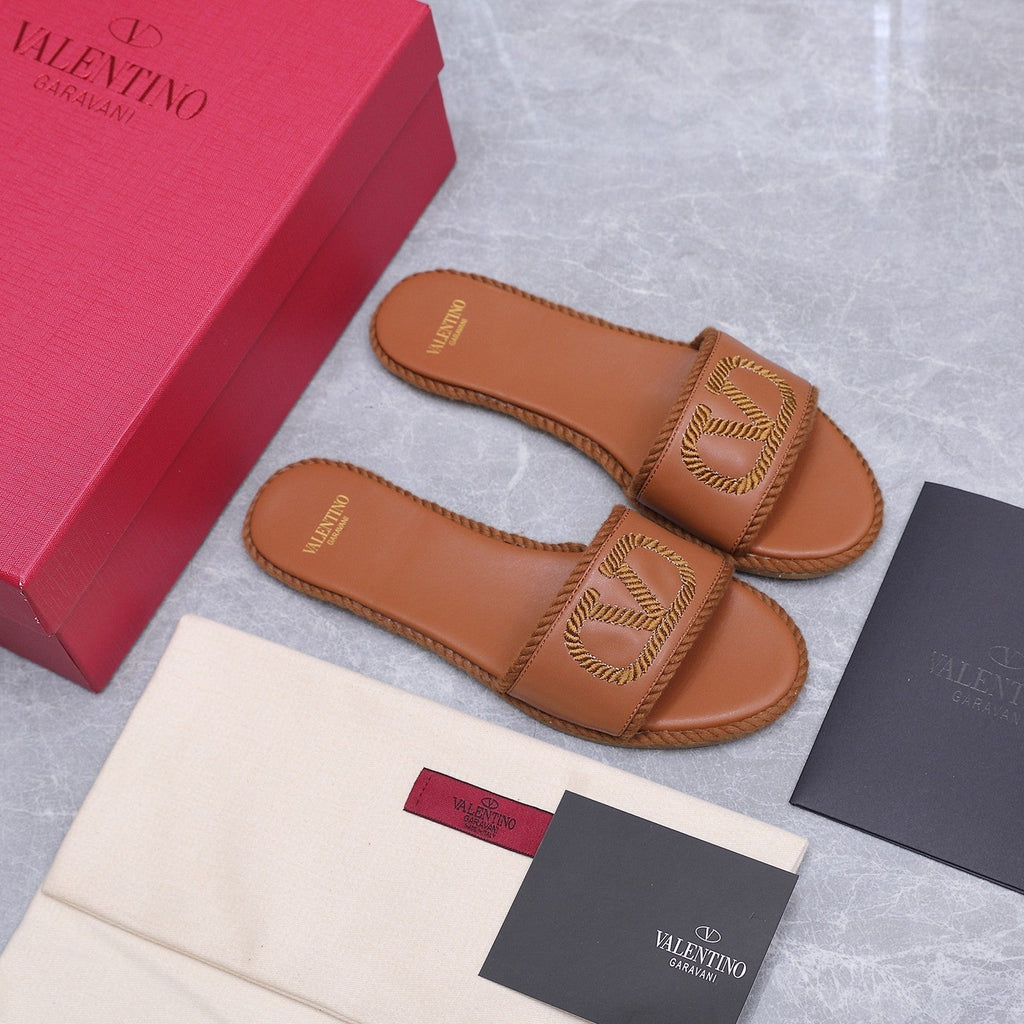 VLogo Torchon Slide Sandal Gold Leather Canvas 941252