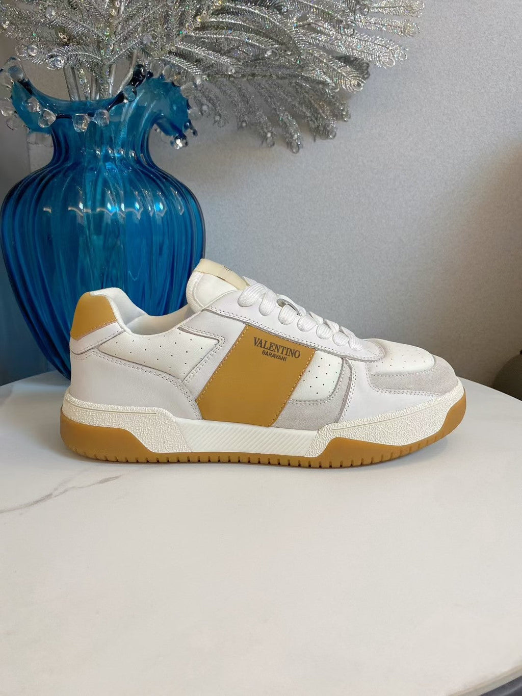 VT 25S Casual Sneakers White Tan Cowhide 563096