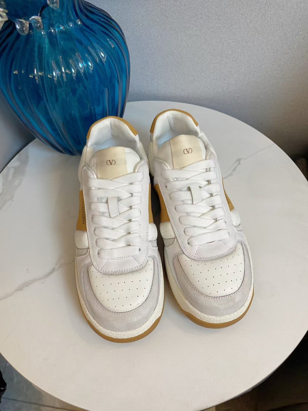 VT 25S Casual Sneakers White Tan Cowhide 563096