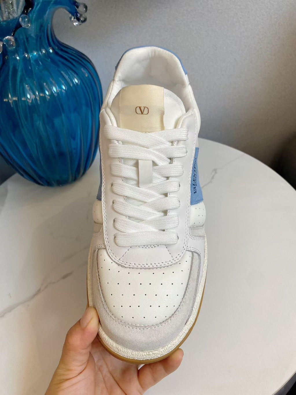 VT 25S Casual Sneakers White Blue Cowhide Suede 563097