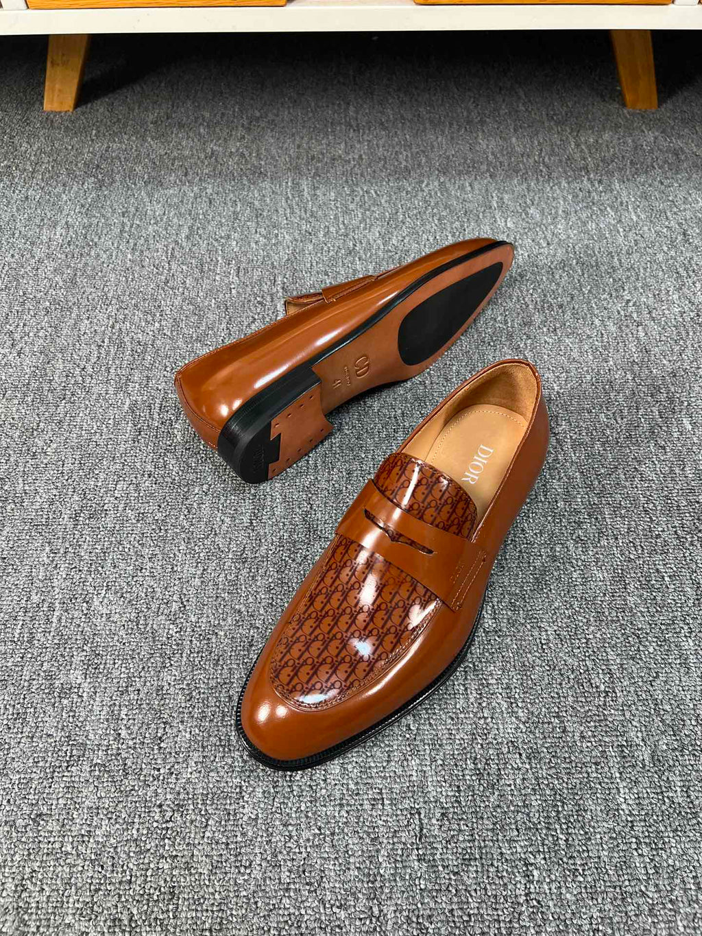 CD GRANVILLE LOAFER  GLOSSY SIENNA MONOGRAM LAMBSKIN