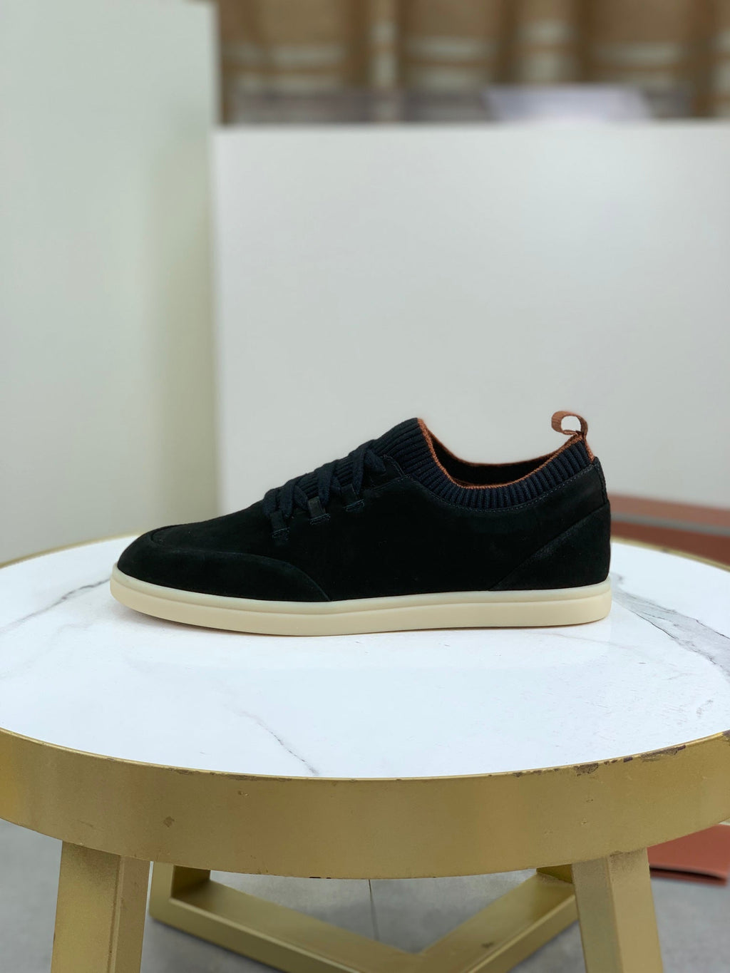 LP SOHO WALK TRAINERS IN BLACK SUEDE