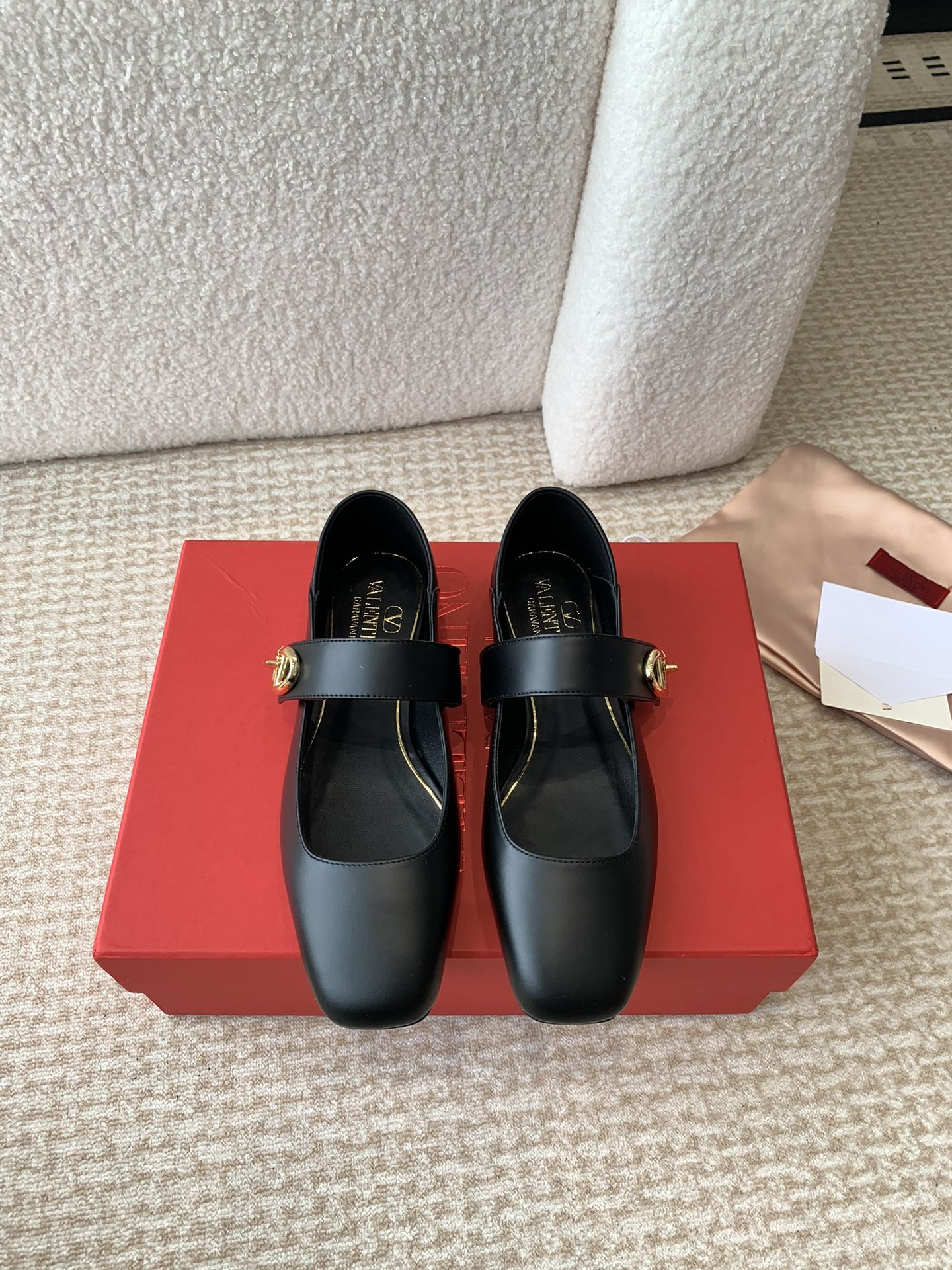 VL Locker Mary-Jane Ballerina In Black Calfskin