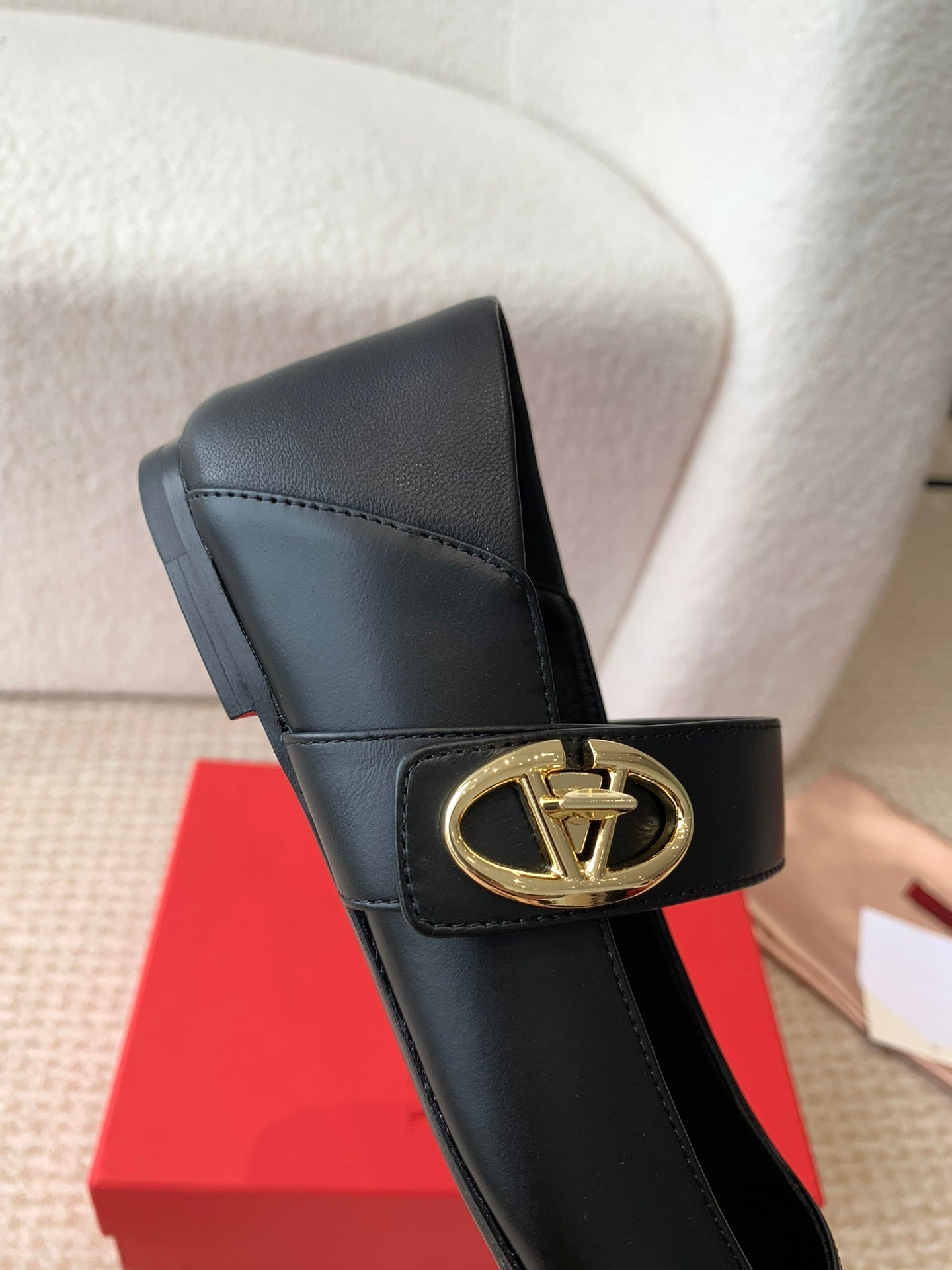 VL Locker Mary-Jane Ballerina In Black Calfskin