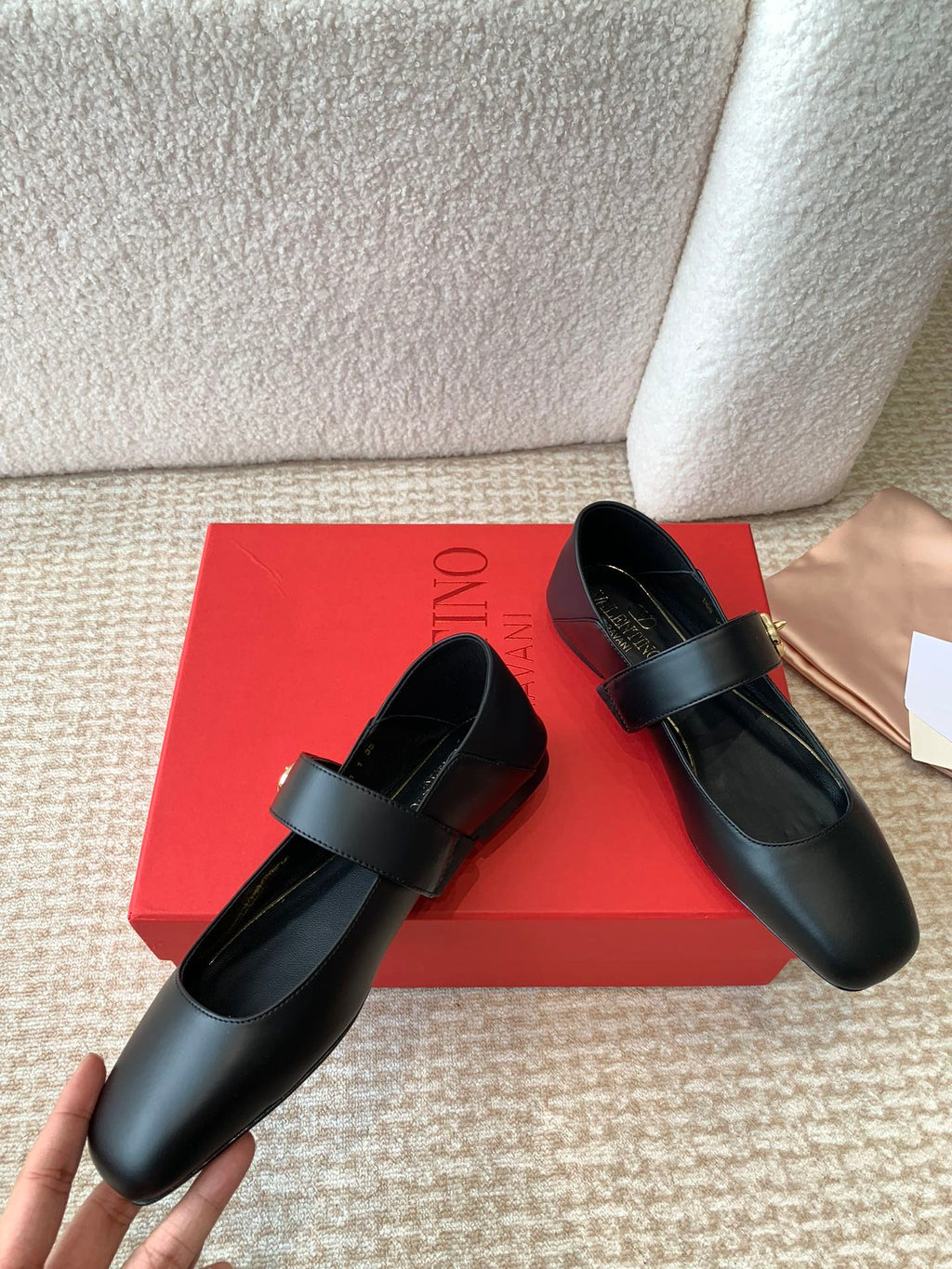VL Locker Mary-Jane Ballerina In Black Calfskin