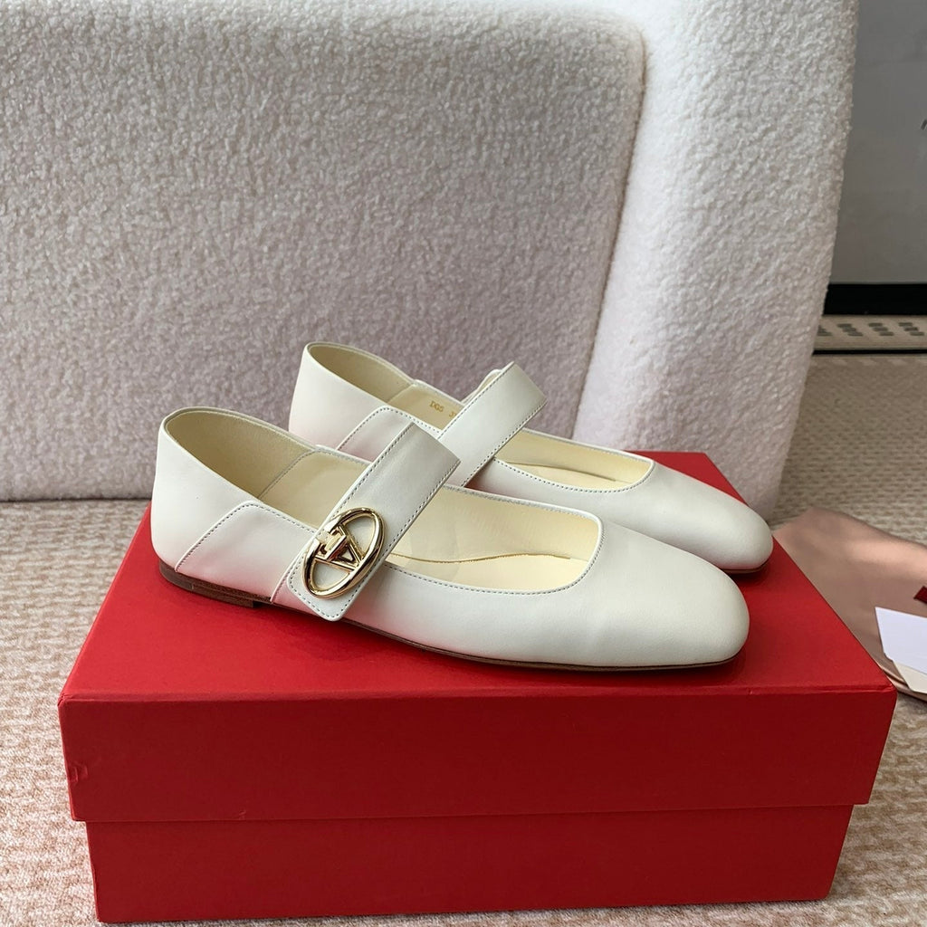 VL Locker Mary-Jane Ballerina In White Calfskin