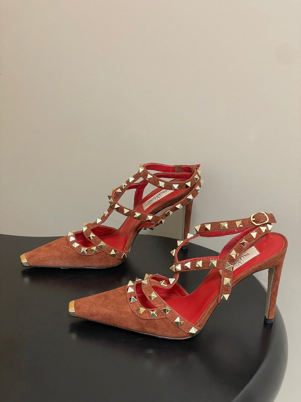 VT Rockstud Kidskin Pump 100mm Chocolate Suede 835106