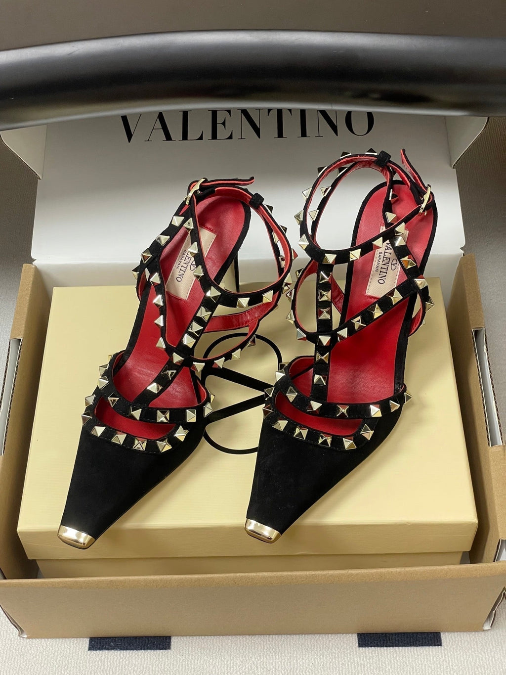 VT Rockstud Kidskin Pump 100mm Black Suede 835108