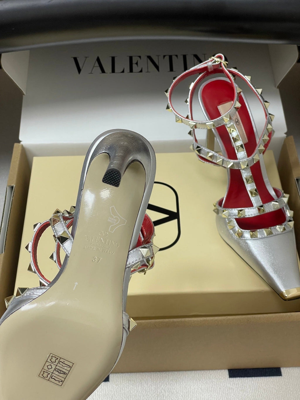 VT Rockstud Kidskin Pump 100mm Sliver Sheepskin 835110