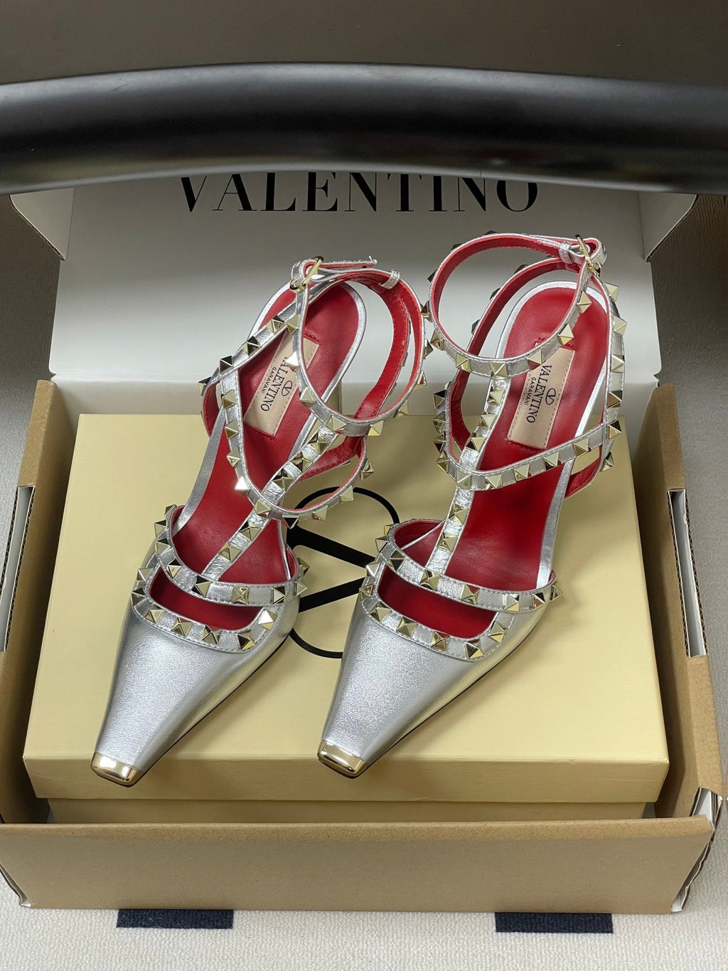 VT Rockstud Kidskin Pump 100mm Sliver Sheepskin 835110