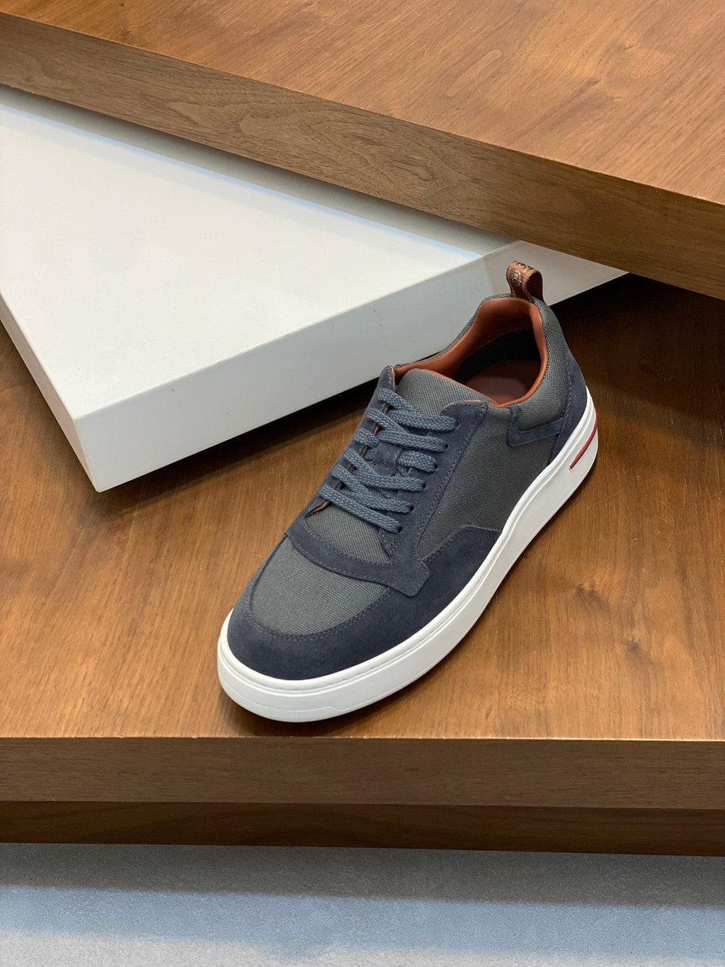 LP NEWPORT WALK SNEAKERS PORPOISE SUEDE