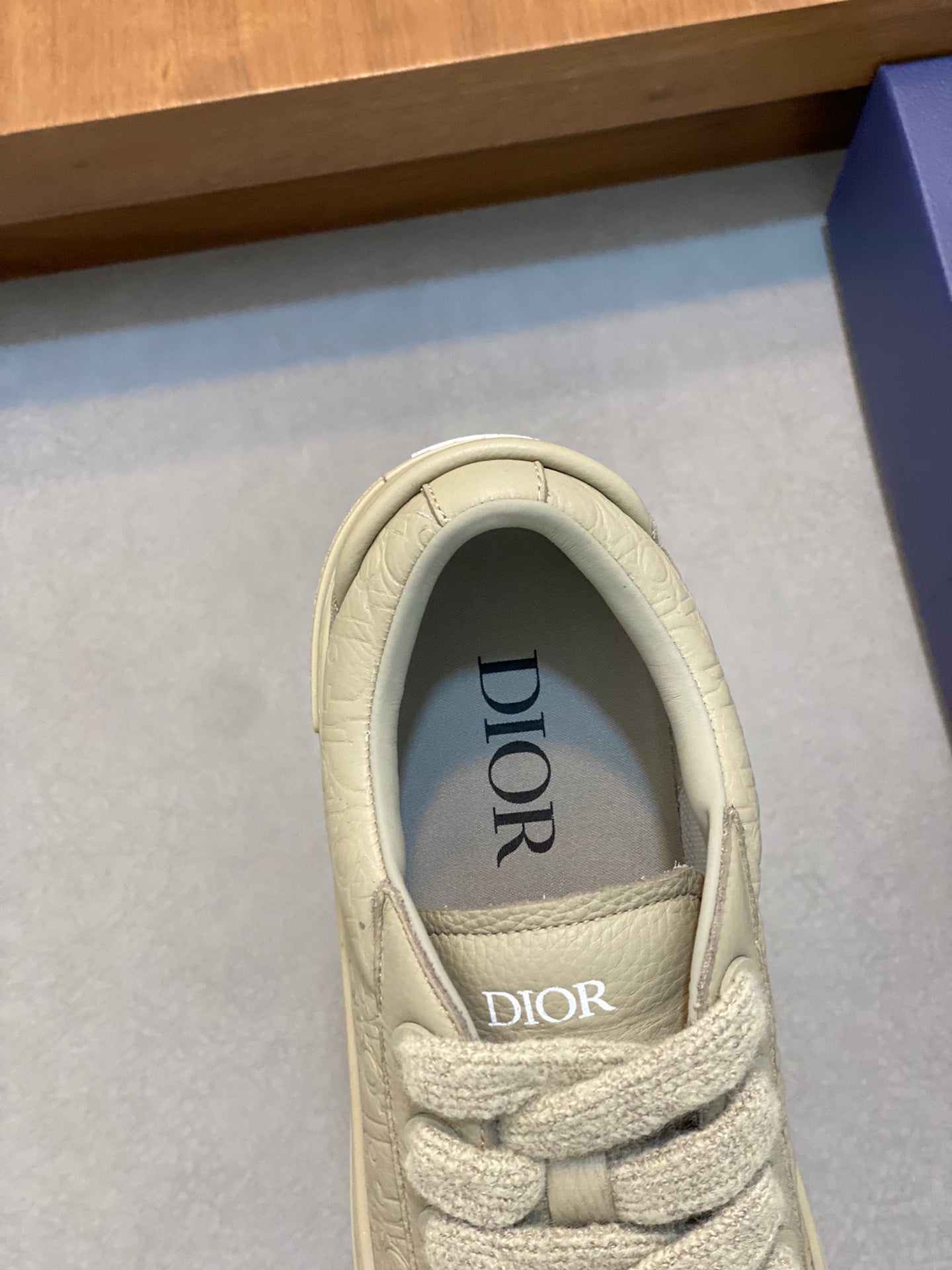 CD B33 SNEAKER SAGE GREEN EMBOSSED CALFSKIN
