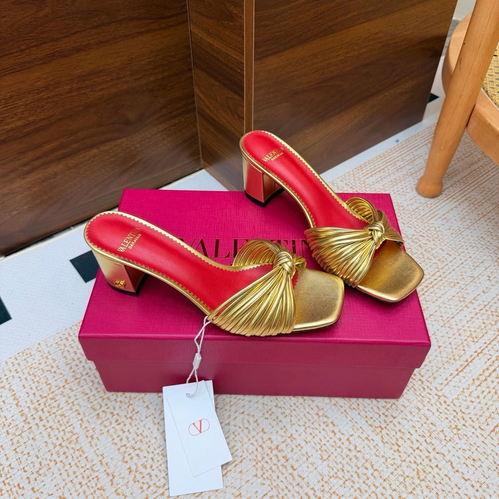VLTN 26s Annet Mules 6.5cm Gold Woven Leather 974326