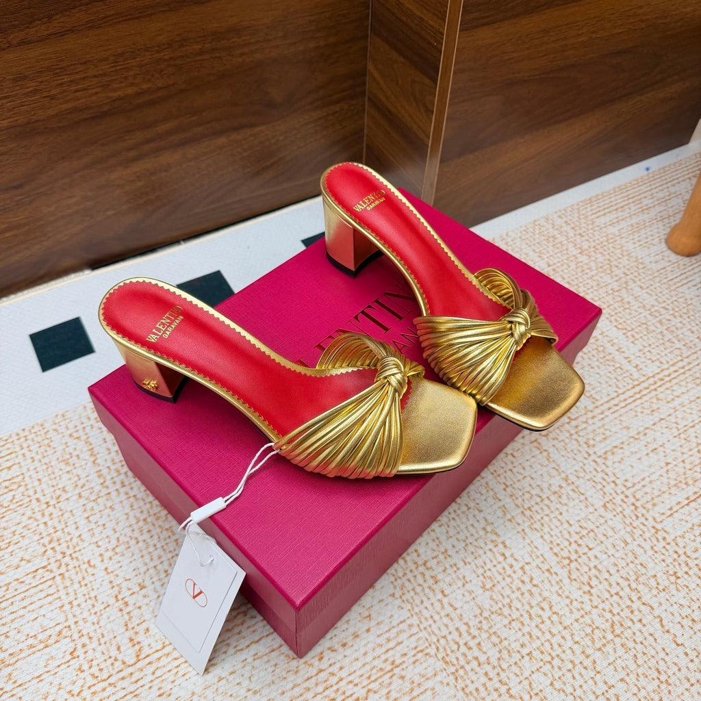 VLTN 26s Annet Mules 6.5cm Gold Woven Leather 974326