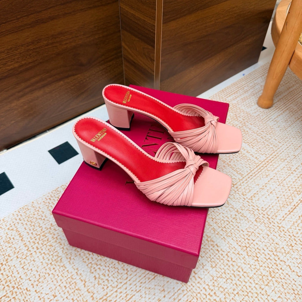 VLTN 26s Annet Mules 6.5cm Light Pink Woven Leather 974329