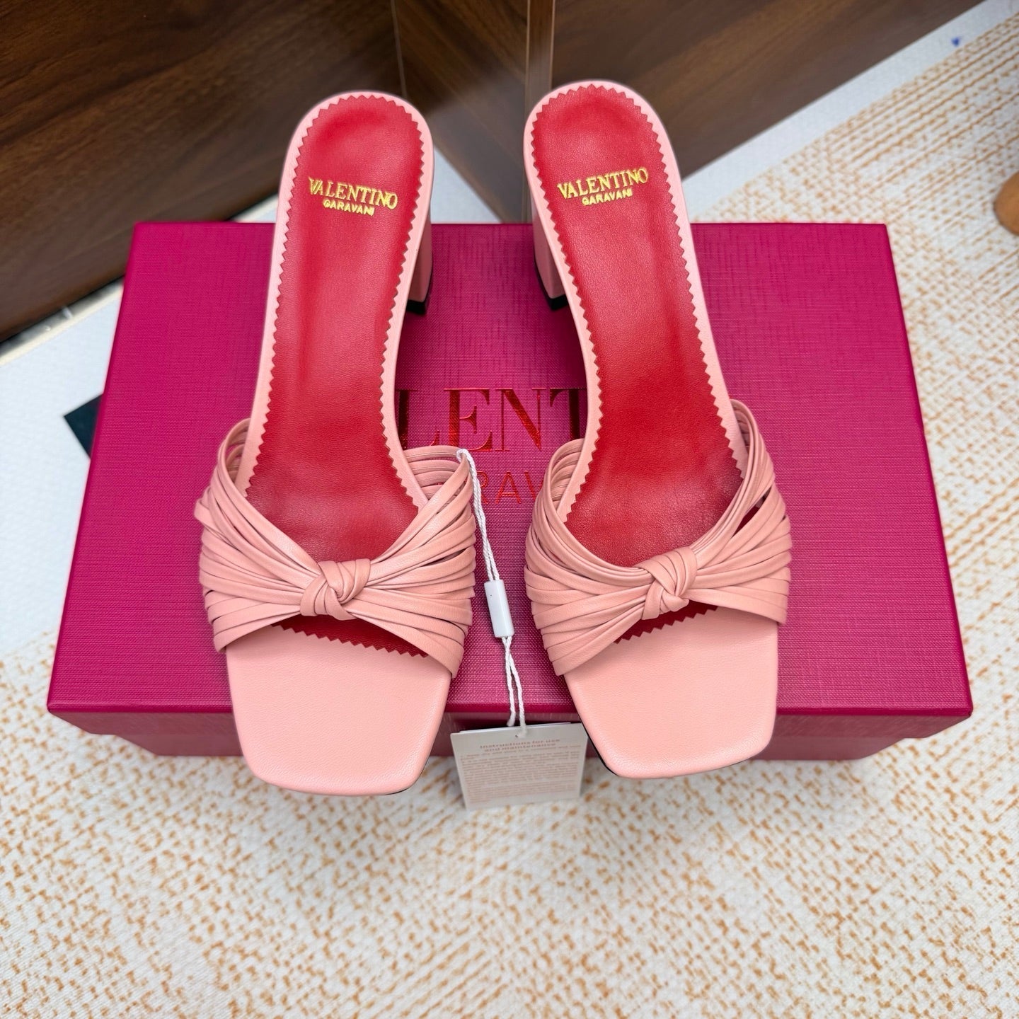 VLTN 26s Annet Mules 6.5cm Light Pink Woven Leather 974329