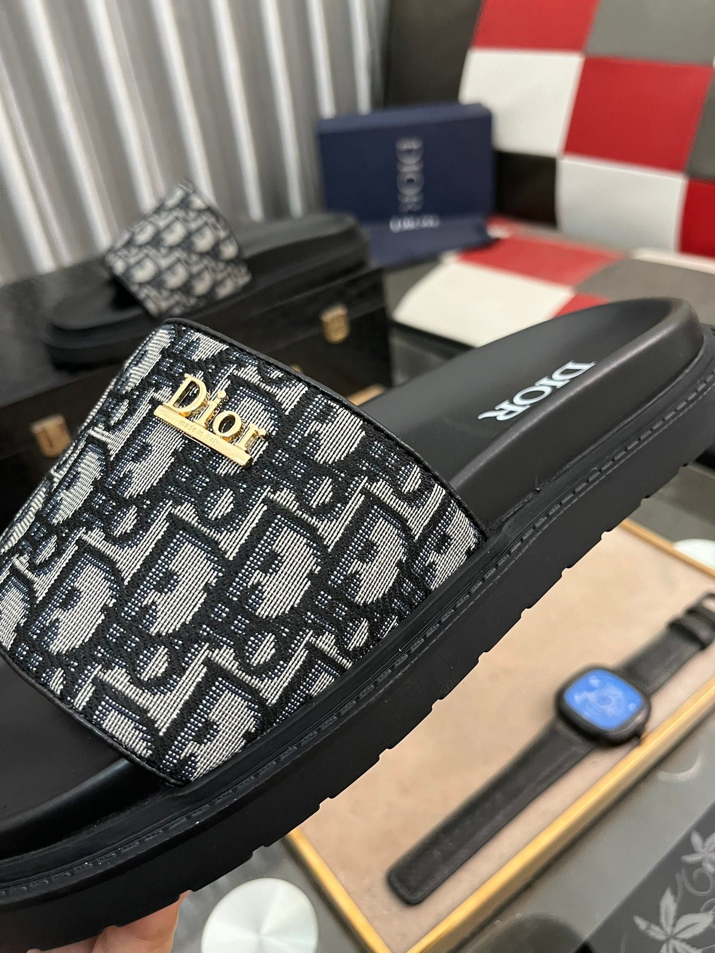 CD AQUA SLIDE SANDAL BLACK AND GRAY JACQUARD