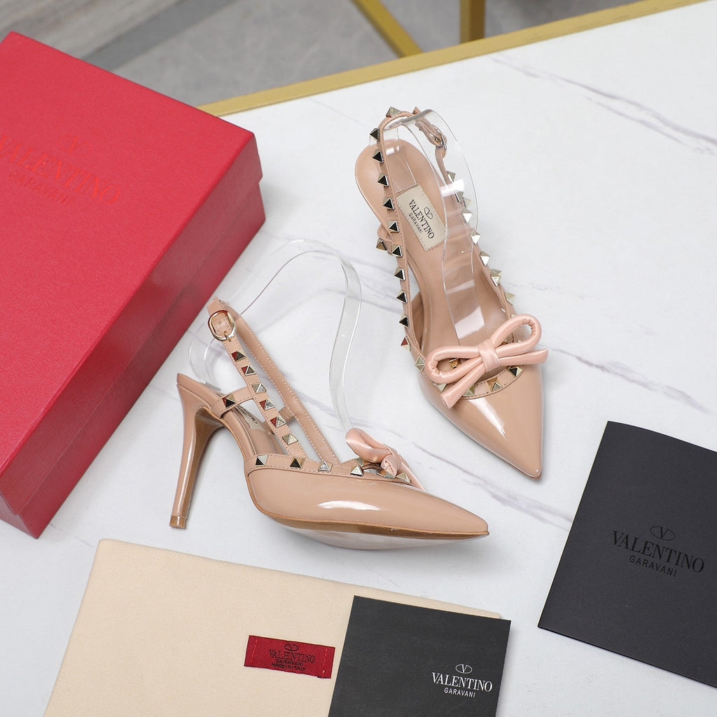 VL Rockstud Bow Slingback Nude Tan Patent Leather Pump 95mm