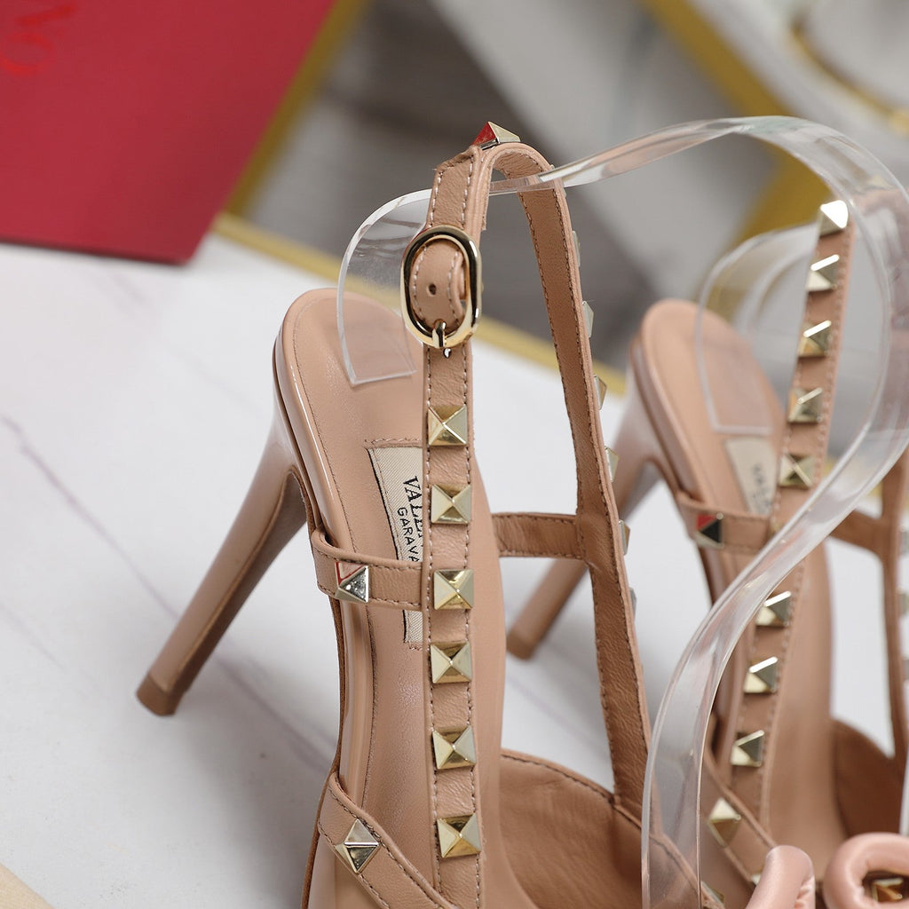VL Rockstud Bow Slingback Nude Tan Patent Leather Pump 95mm