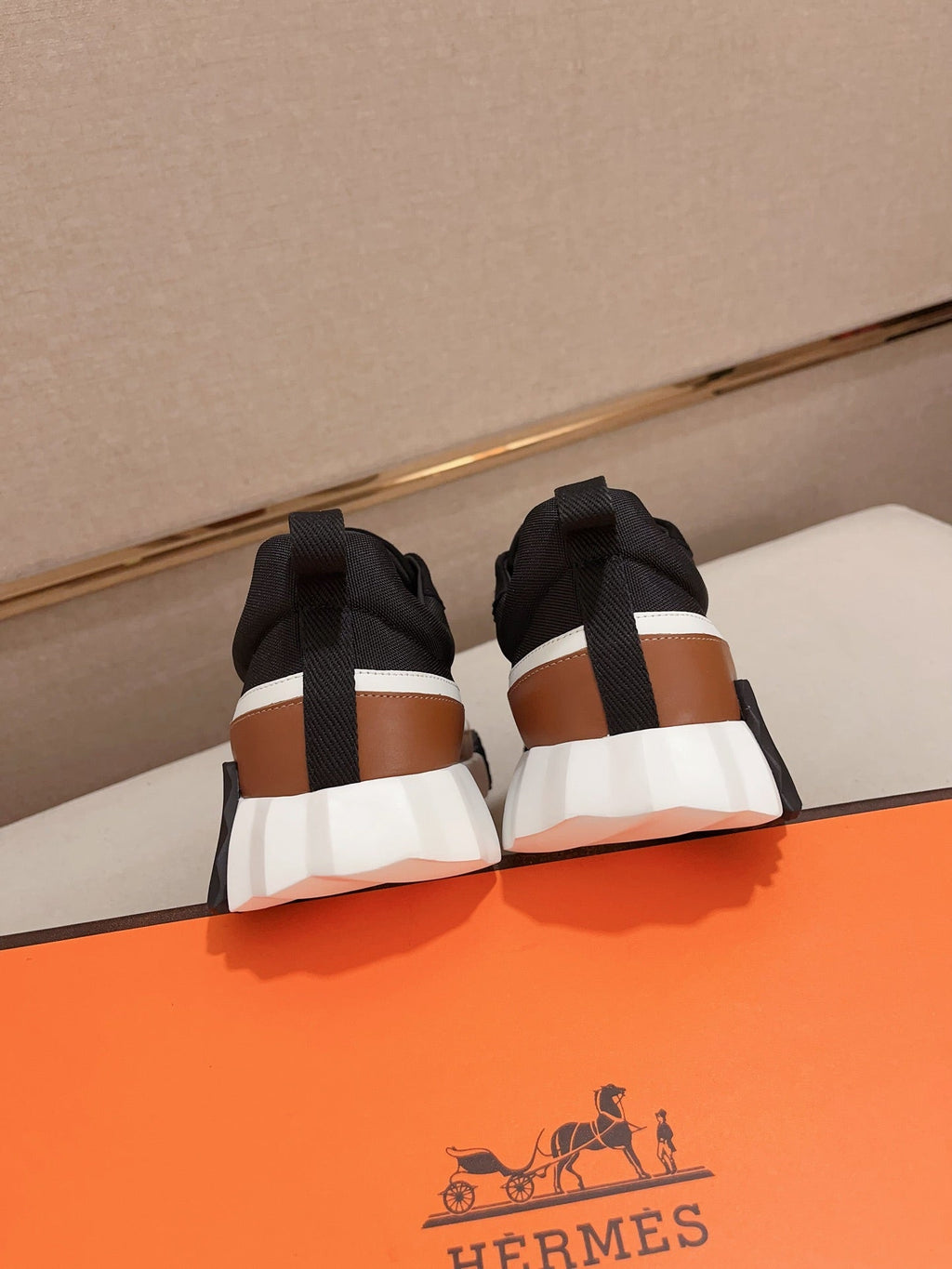 HM BOUNCING SNEAKER BLACK AND BROWN CALFSKIN
