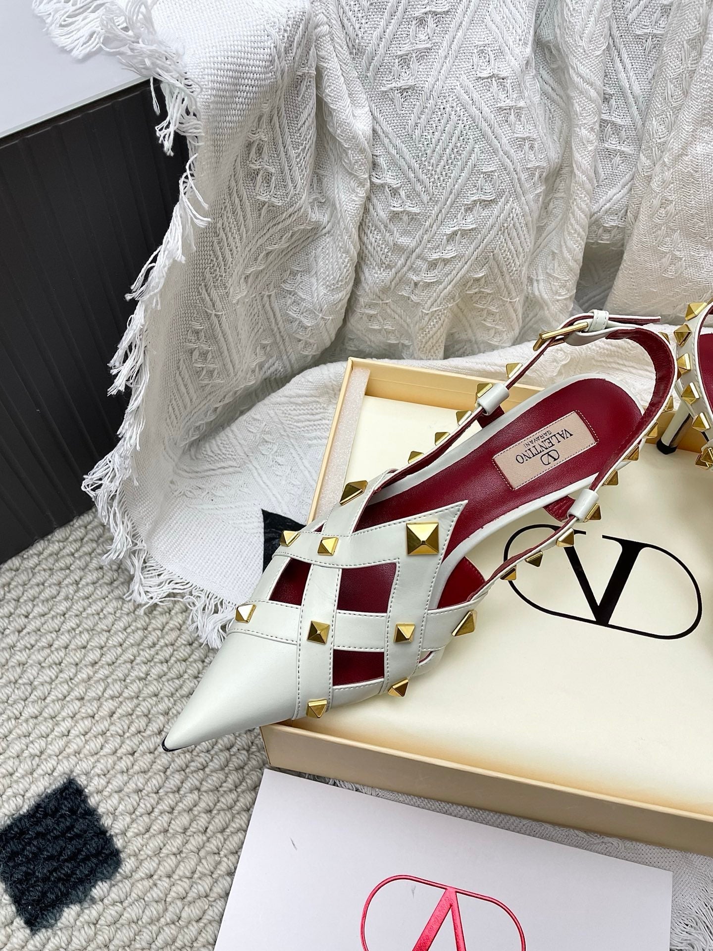 VT Studdy Kidskin Pumps 60mm White Goatskin 611369