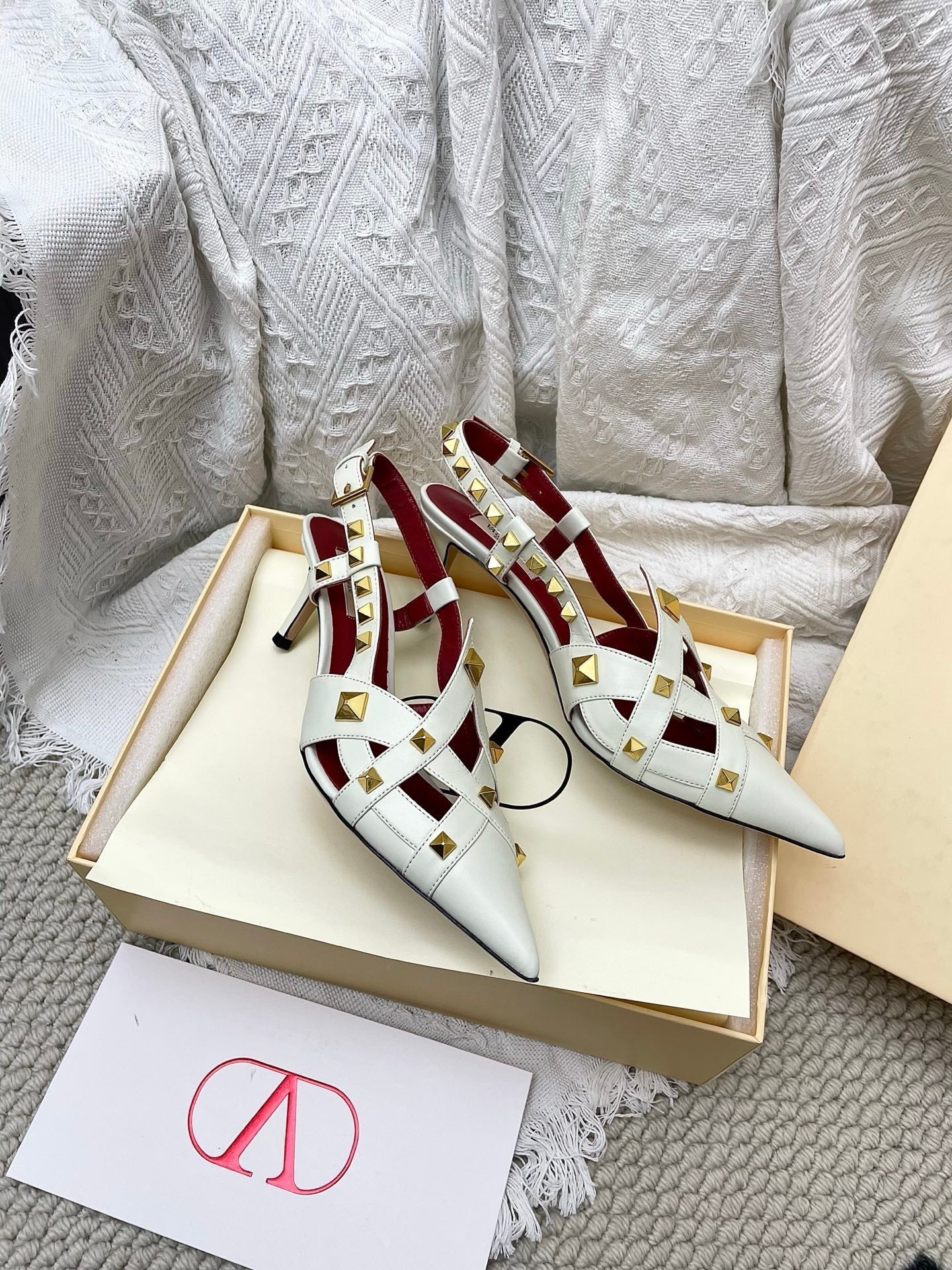 VT Studdy Kidskin Pumps 60mm White Goatskin 611369