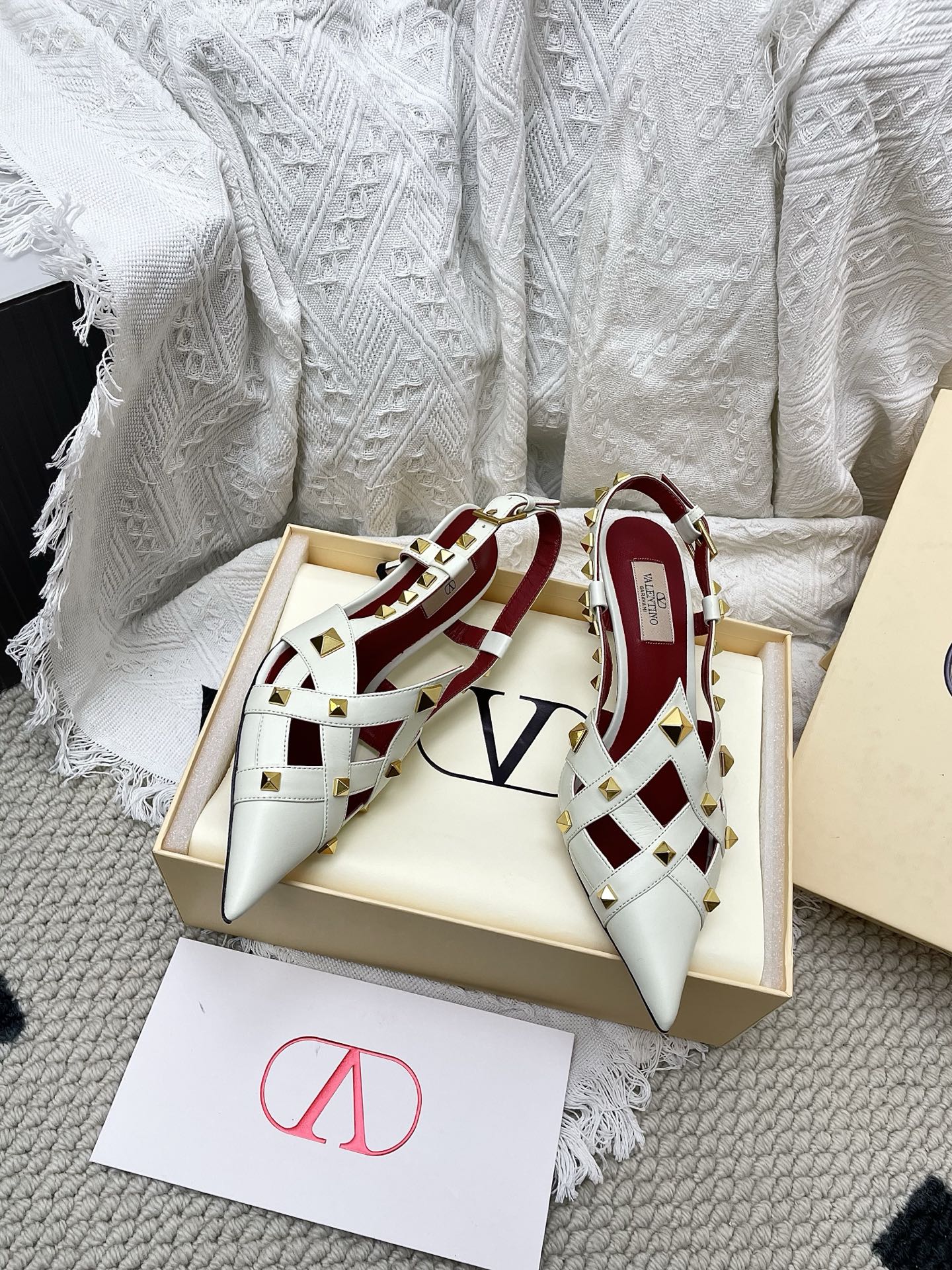 VT Studdy Kidskin Pumps 60mm White Goatskin 611369