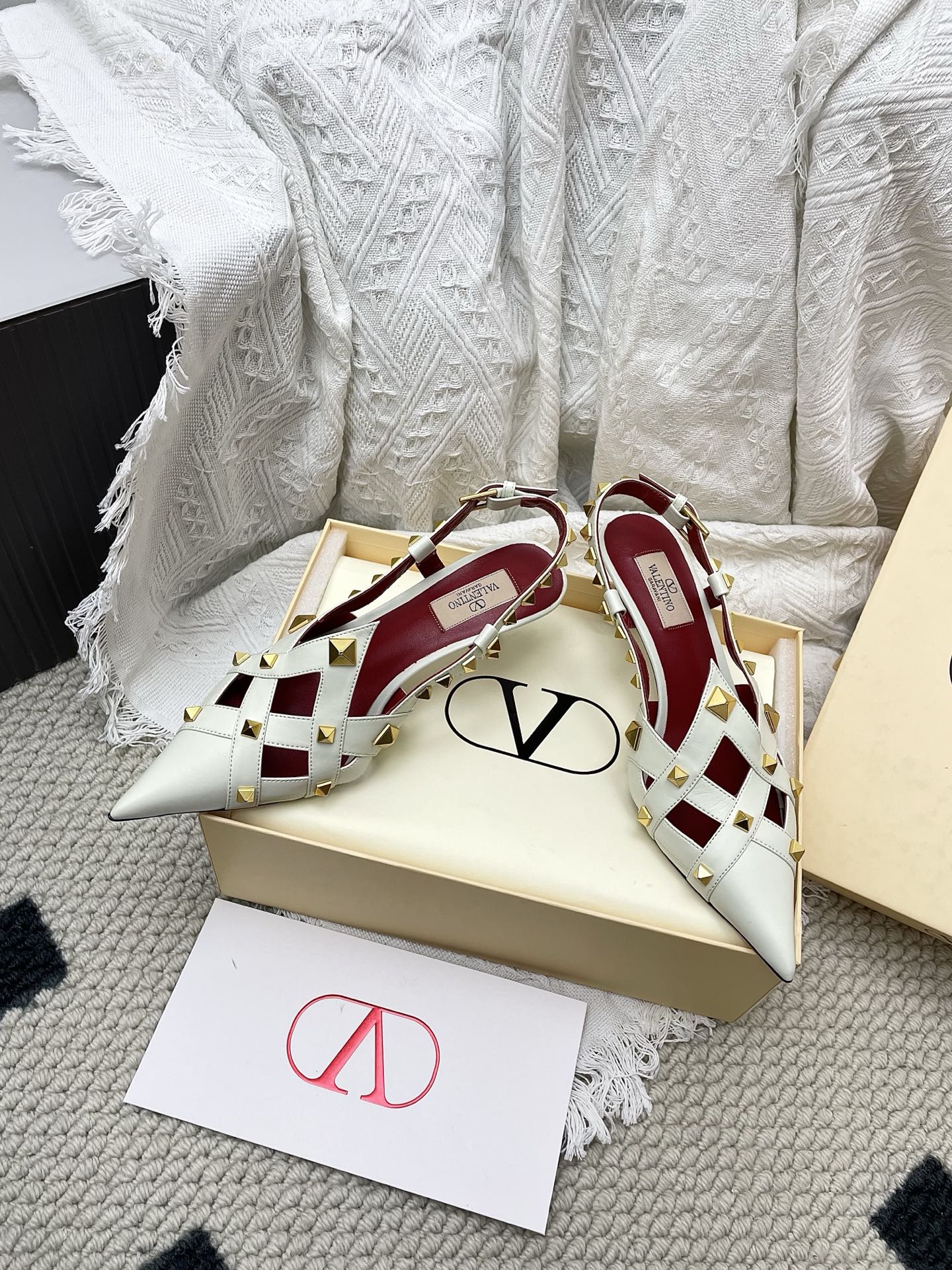 VT Studdy Kidskin Pumps 60mm White Goatskin 611369
