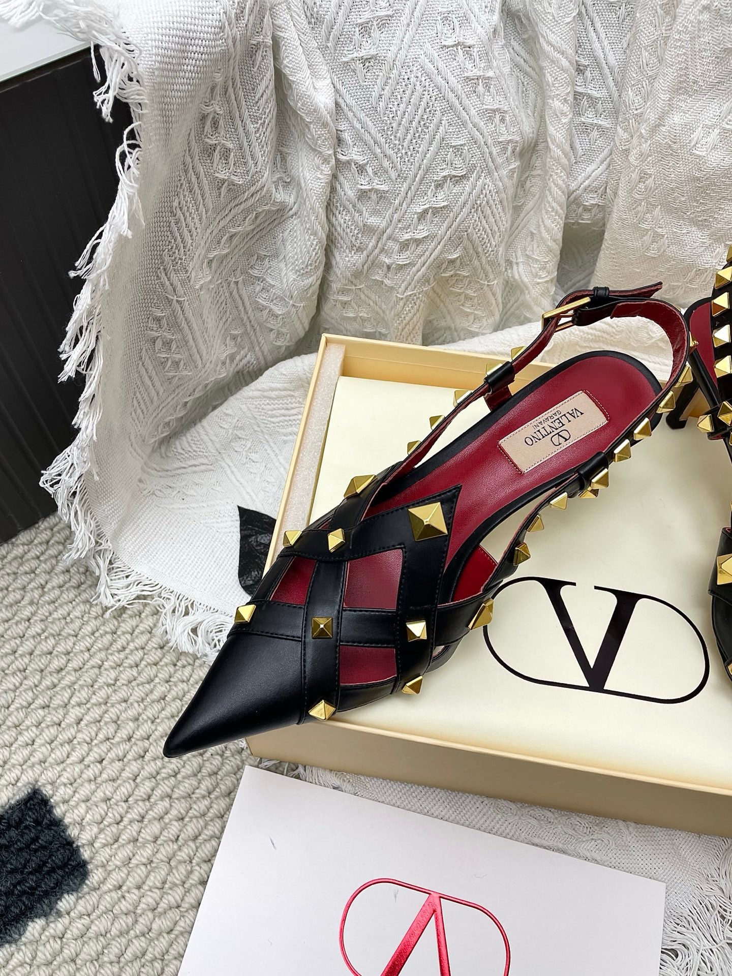 VT Studdy Kidskin Pumps 60mm Black Goatskin 611371