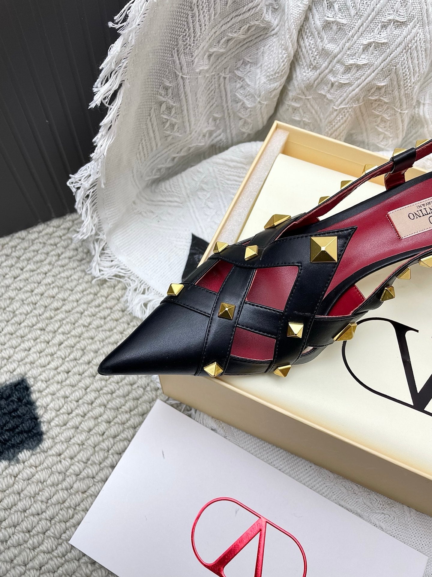 VT Studdy Kidskin Pumps 60mm Black Goatskin 611371