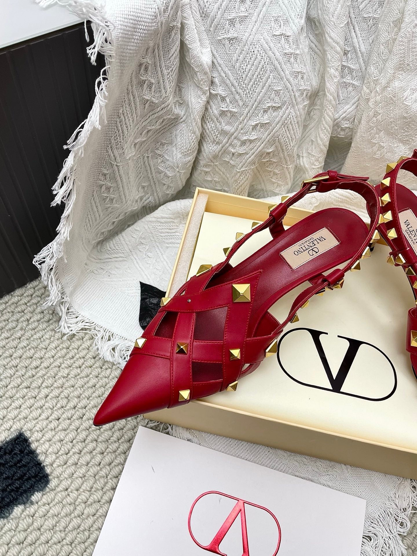 VT Studdy Kidskin Pumps 60mm Red Goatskin 611372