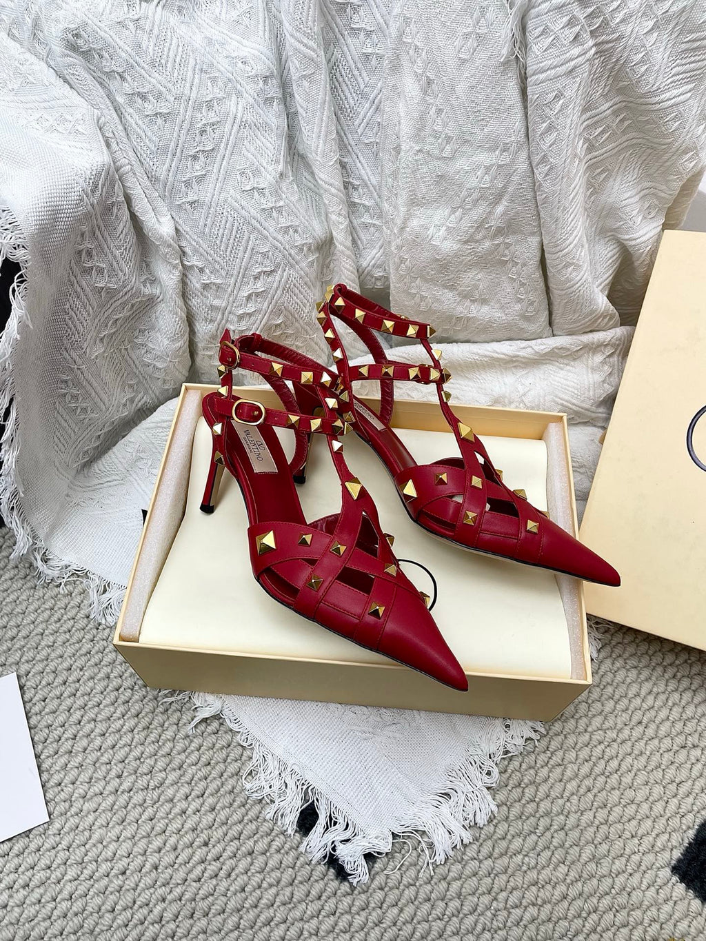 VT Studdy Kidskin Pumps 80mm Red Goatskin 611374