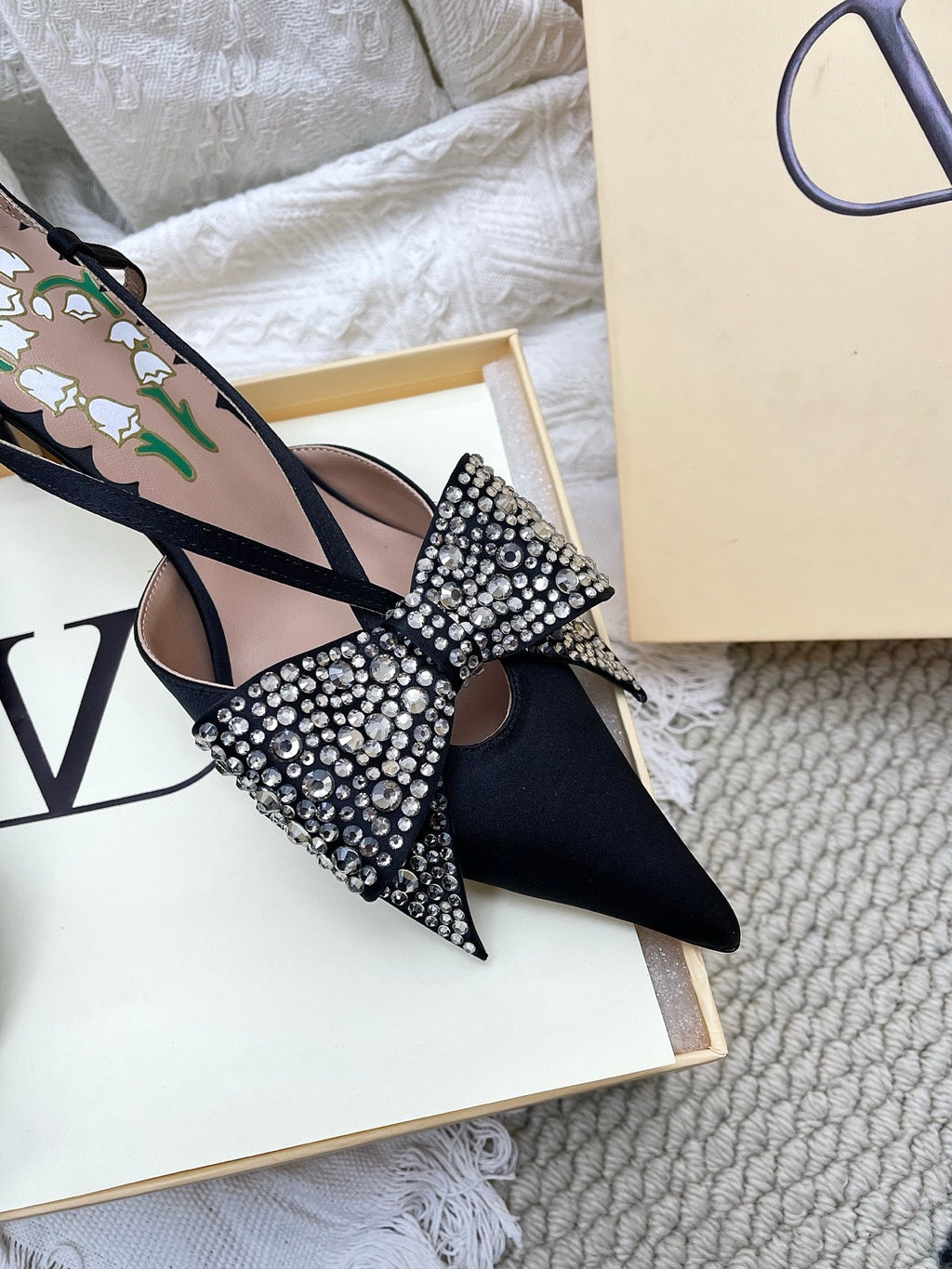 Garavani Bowow 8.0 Embellished Slingback Pumps Black Satin