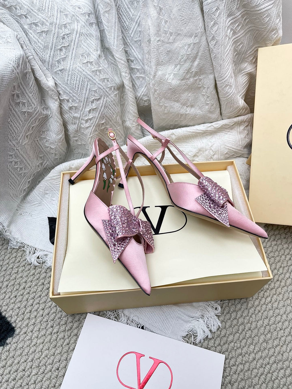 Garavani Bowow 8.0 Embellished Slingback Pumps Pink Satin