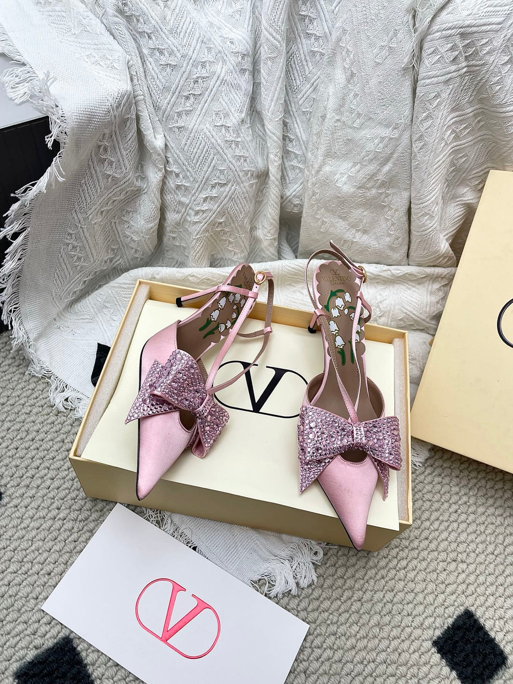 Garavani Bowow 8.0 Embellished Slingback Pumps Pink Satin