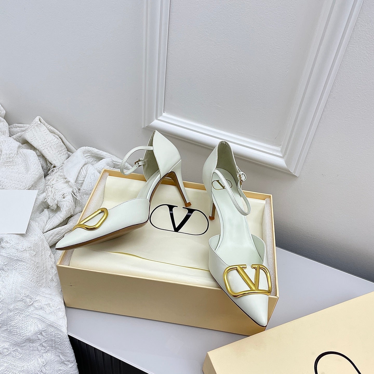 Valentino D'Orsay Slingback 6cm Ivory Cowhide 726947
