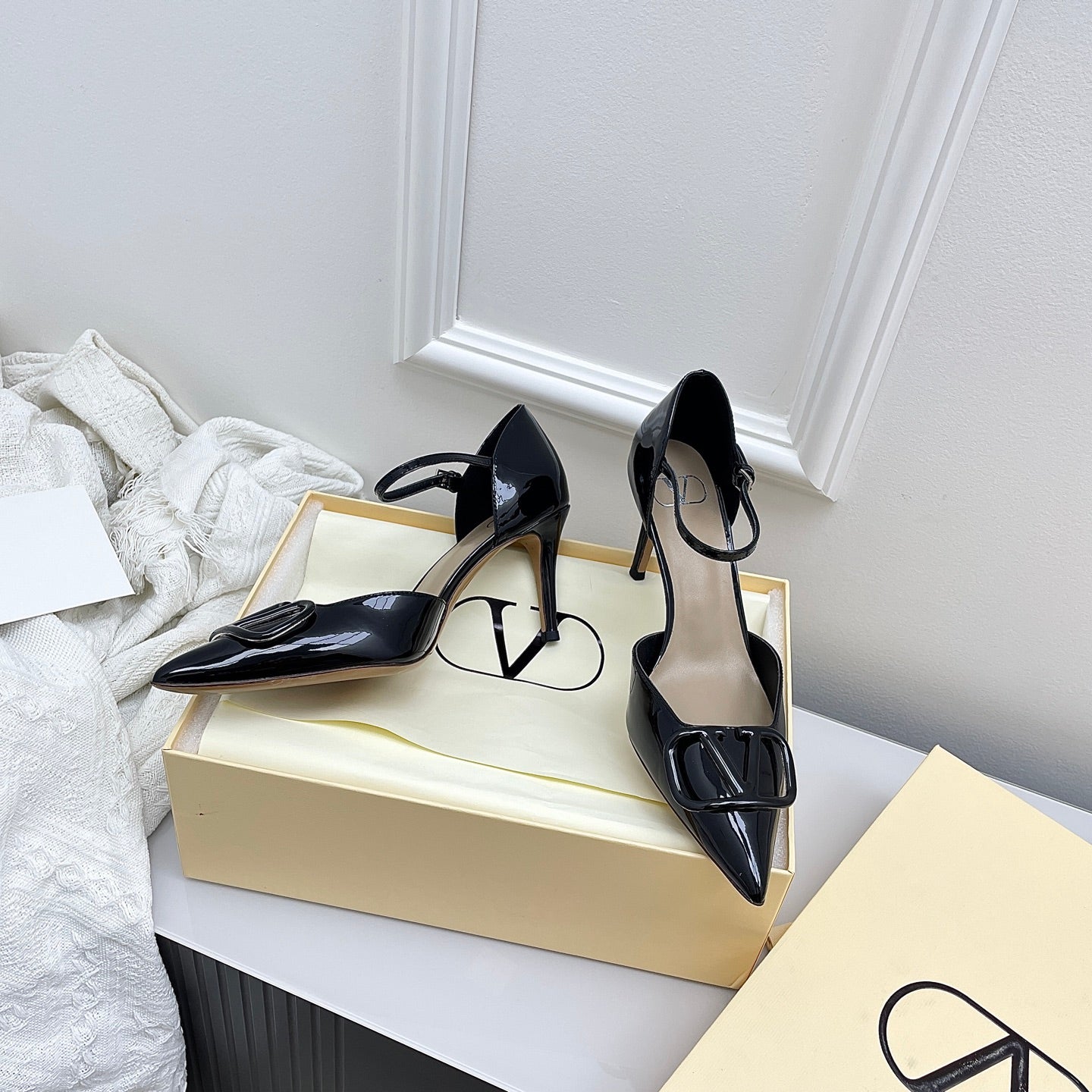 Valentino D'Orsay Slingback 6cm Black Patent Leather 726952