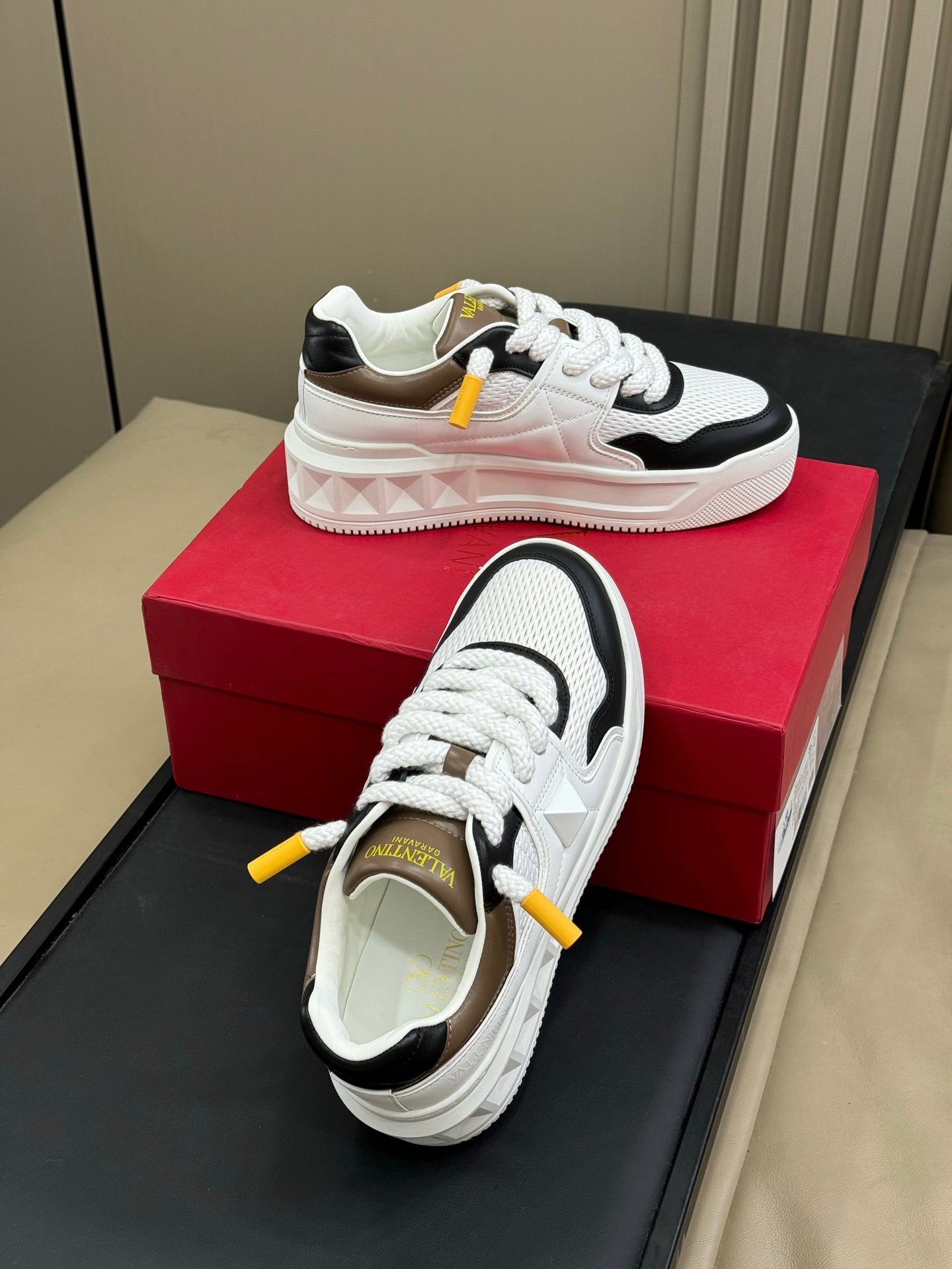 VT 2025 Sneakers White mix Colors Frabic Cowhide 548574