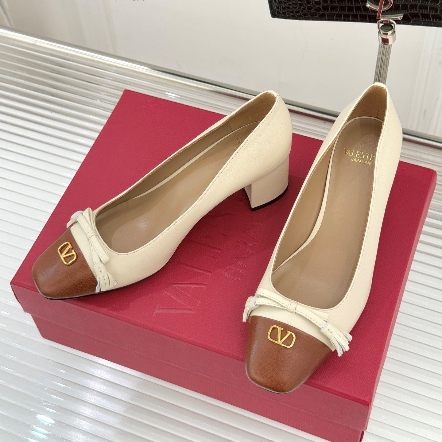 Valet Du Roi Kidskin Pump 6cm Brown Cream Sheepskin 702250