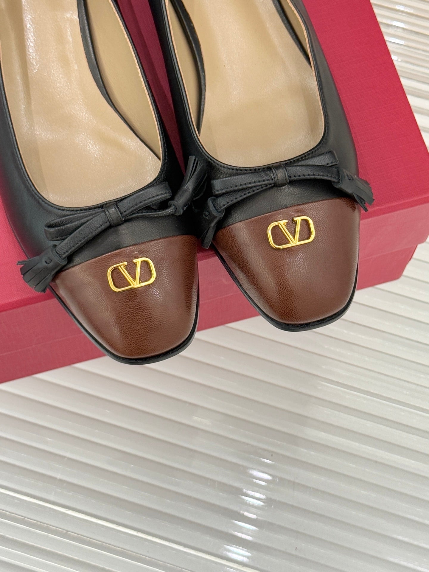Valet Du Roi Kidskin Ballerina 2.5cm Brown Black Sheepskin 702251