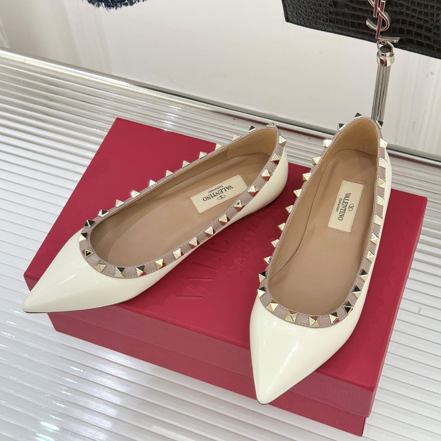Valentino Rockstud Ballet Flat White Sheepskin 642998