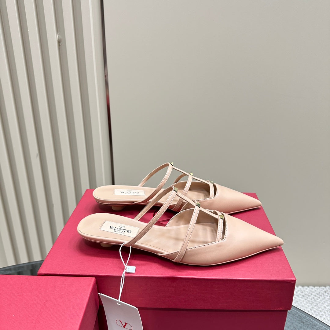 VL Rockstud Wispy Nude Tan Calfskin Mule 20mm