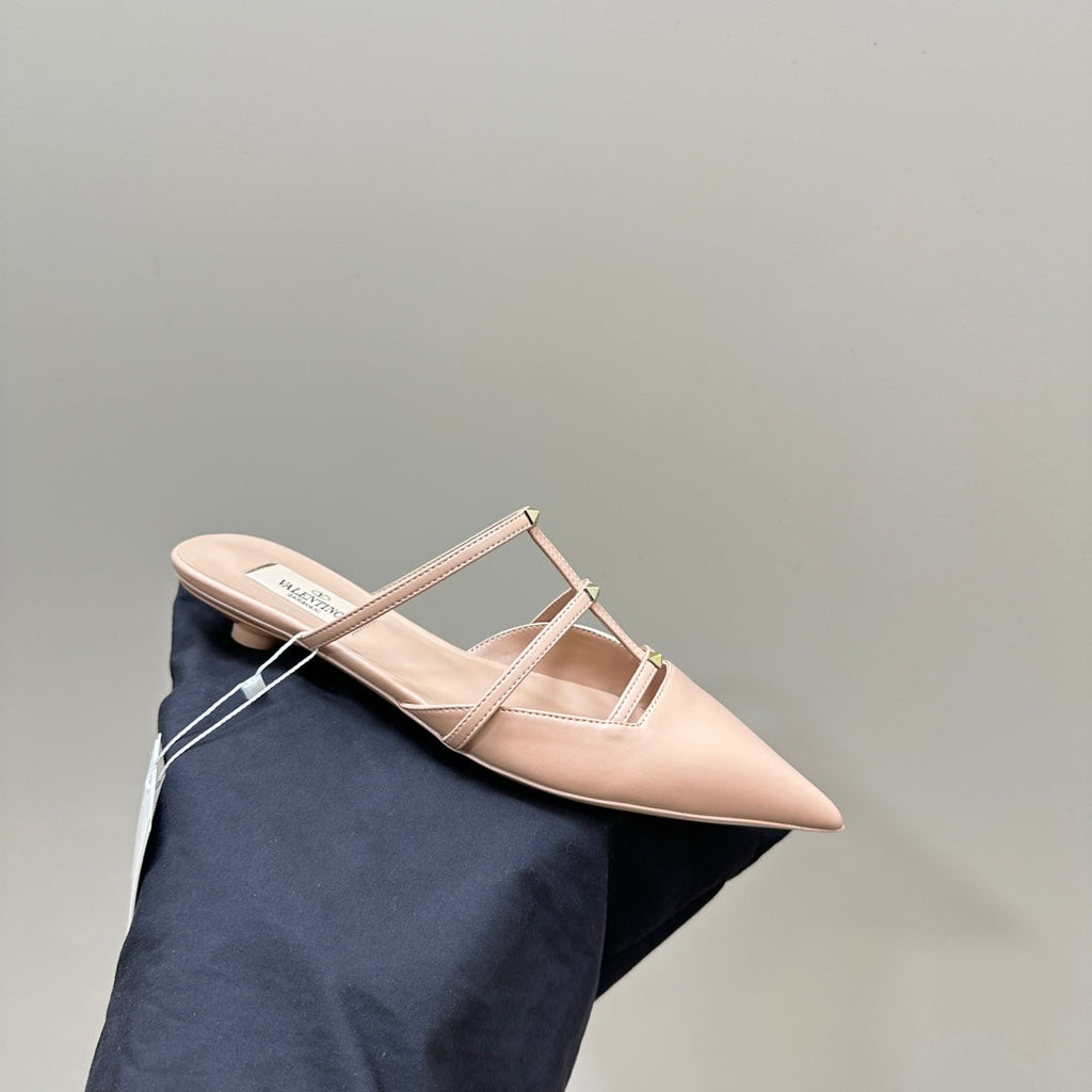 VL Rockstud Wispy Nude Tan Calfskin Mule 20mm
