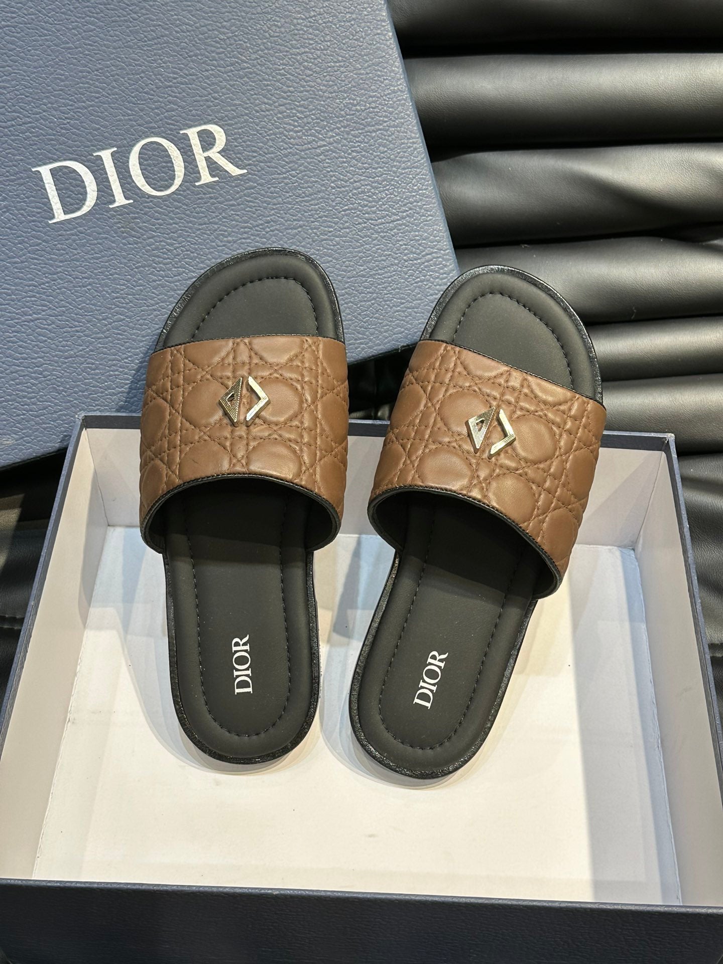 CD ALIAS SUMMER SLIPPER COPPER EMBOSSED CALFSKIN