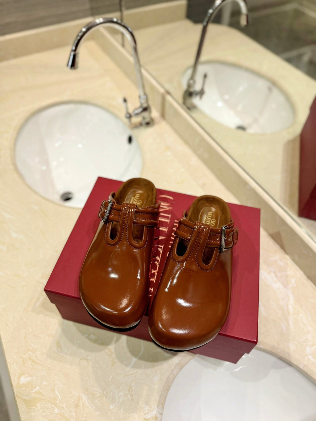 VL Fussfriend Bronze Brown Patent Calfskin Leather Sabot