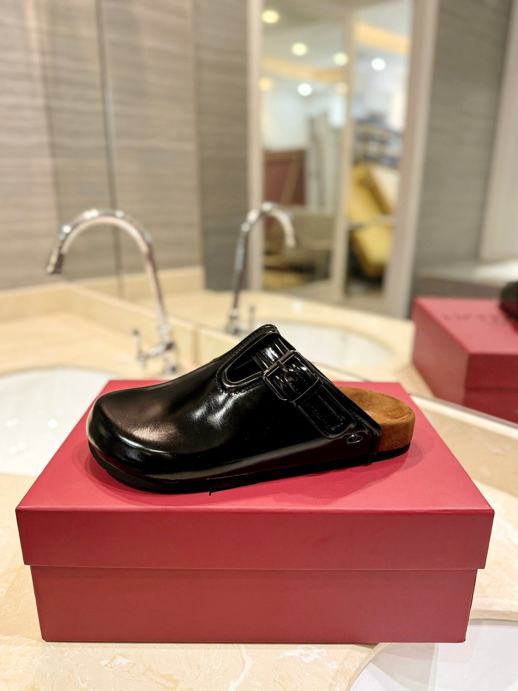 VL Fussfriend Black Patent Calfskin Leather Sabot
