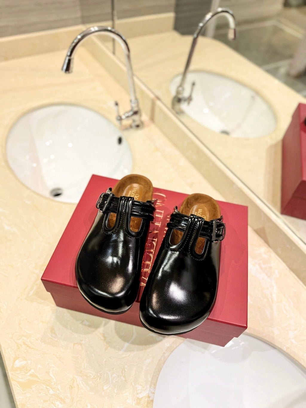 VL Fussfriend Black Patent Calfskin Leather Sabot