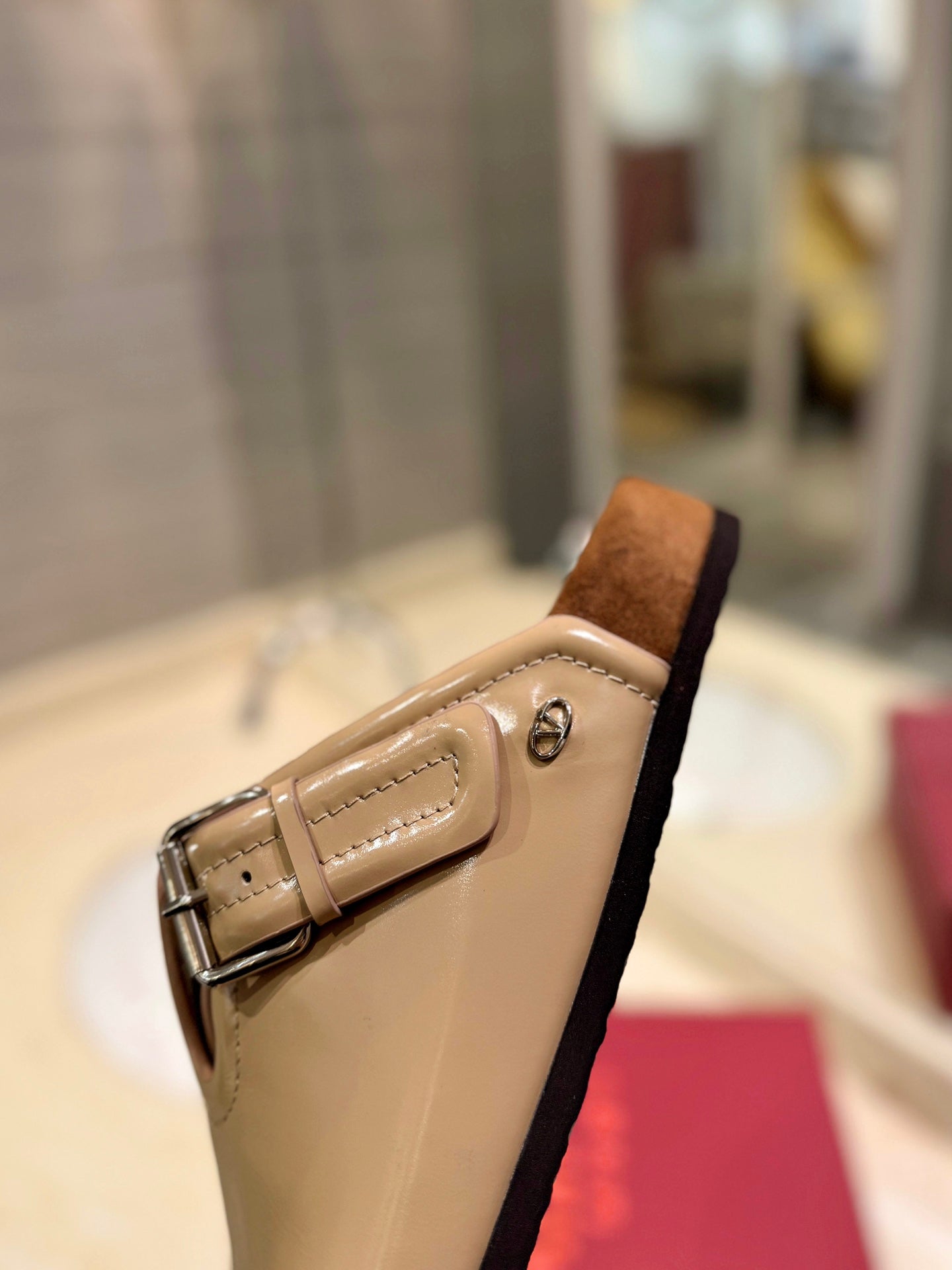 VL Fussfriend Camel Brown Patent Calfskin Leather Sabot