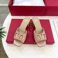 Vlogo 60 Patent Sandal Beige Leather